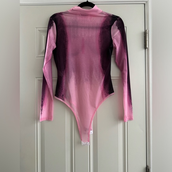 FASHION NOVA DEJAVÚ BODYSUIT - Picture 5 of 8